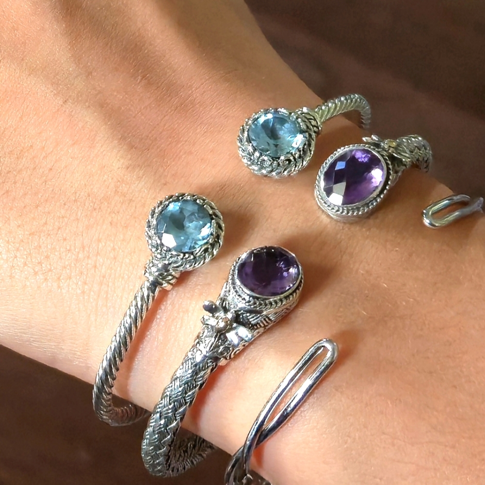 Handcrafted 925 Sterling Silver Blue Topaz Bali-style Cuff Bracelet 15.5 grams🩵